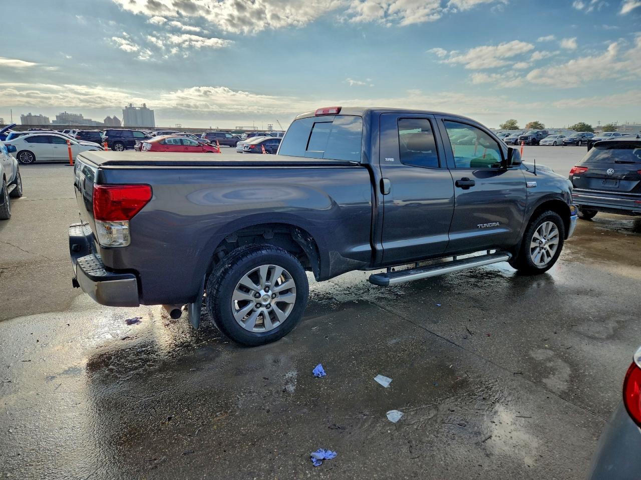 2011 TOYOTA TUNDRA DOUBLE CAB SR5 photo 3