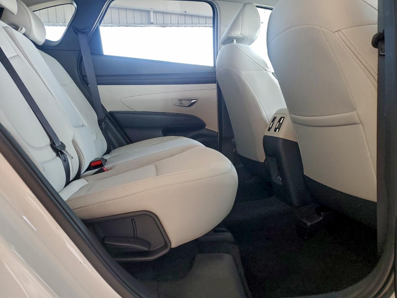 2025 HYUNDAI TUCSON SEL photo 11