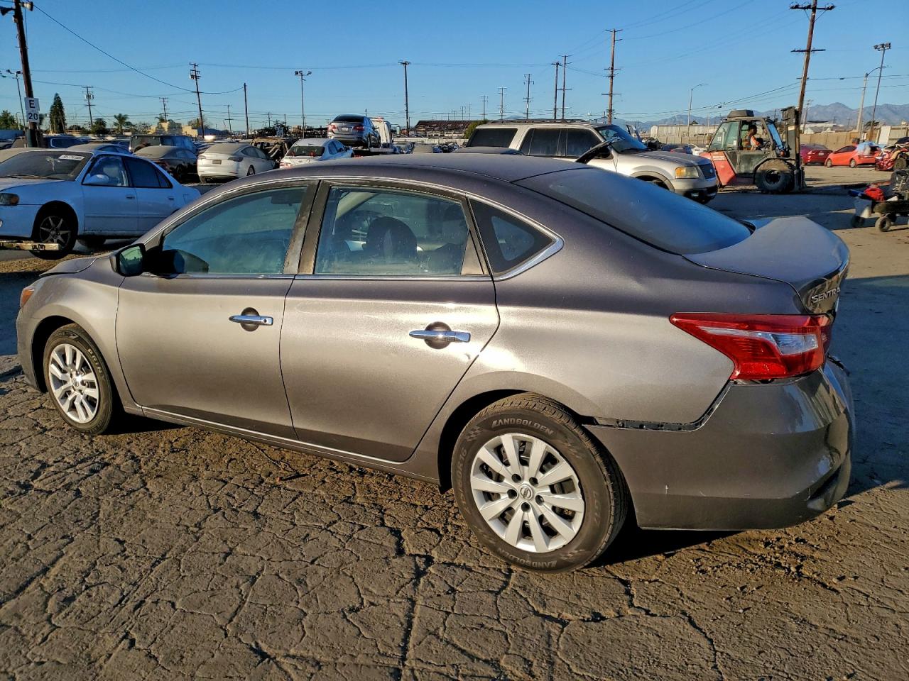 2018 NISSAN SENTRA S photo 2