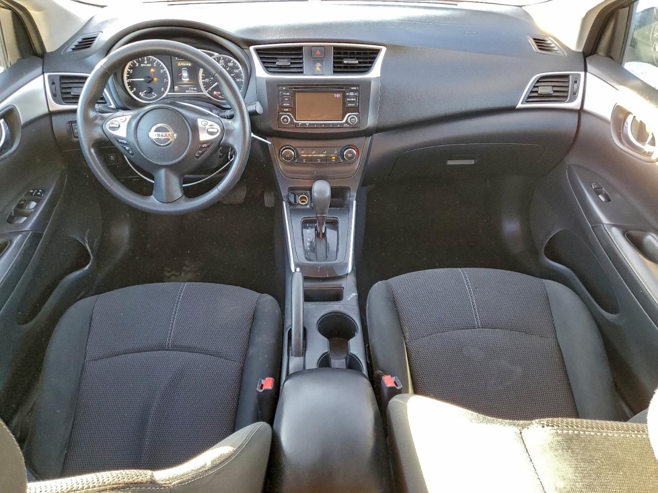 2018 NISSAN SENTRA S photo 8