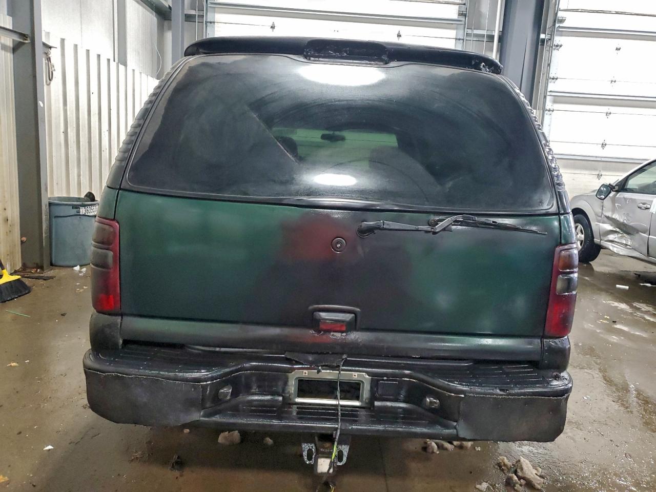 2001 CHEVROLET SUBURBAN K1500 photo 6