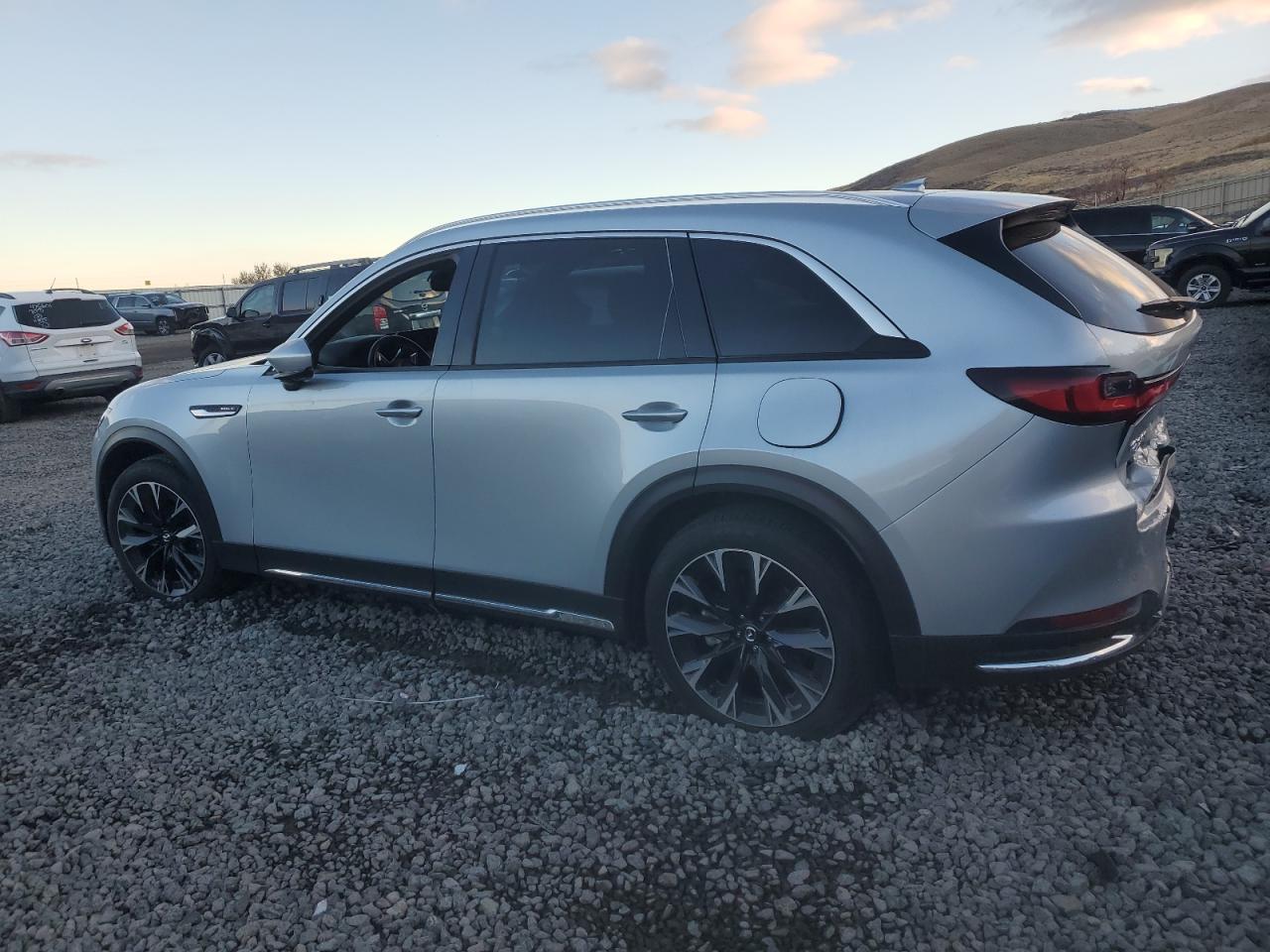 2024 MAZDA CX-90 PREMIUM PLUS photo 2