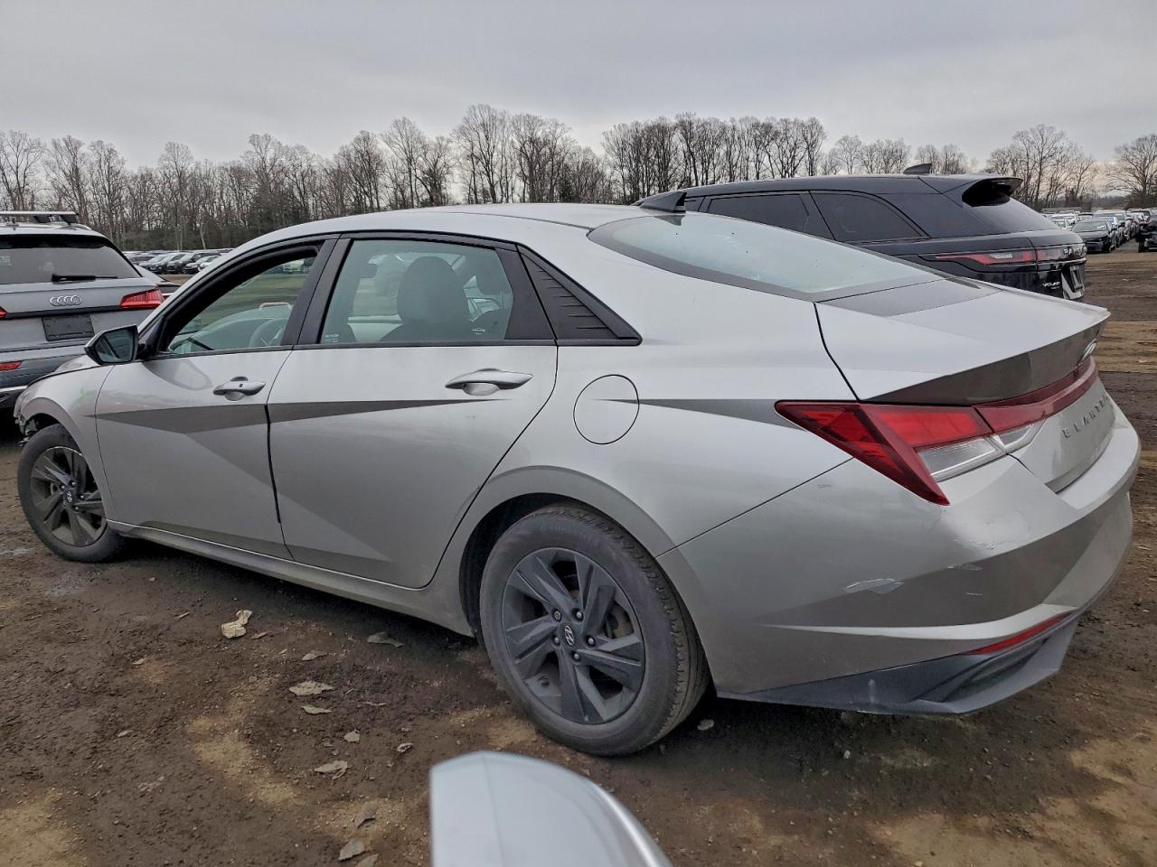 2021 HYUNDAI ELANTRA SEL photo 4