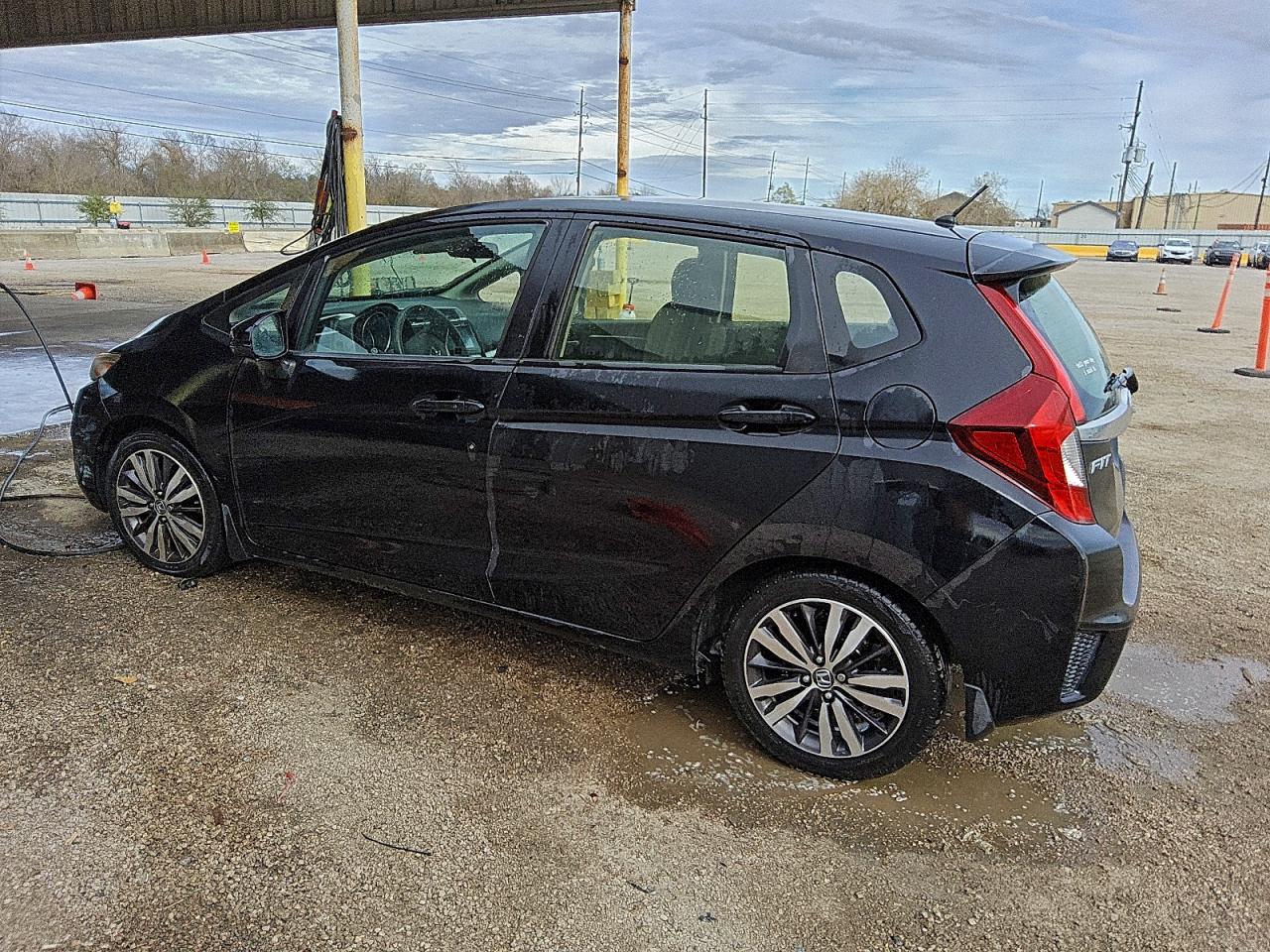 2017 HONDA FIT EX photo 2