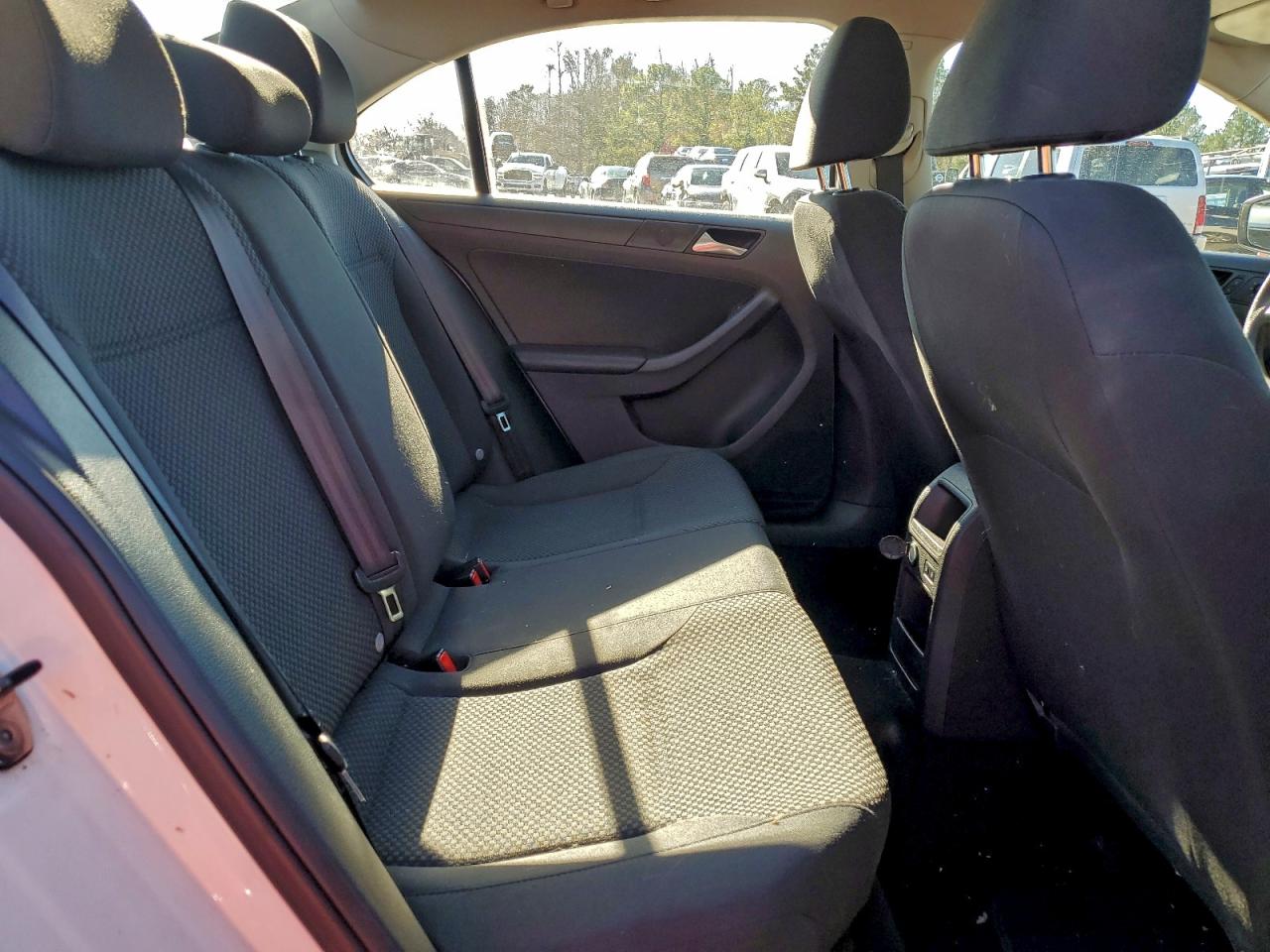2014 VOLKSWAGEN JETTA BASE photo 10