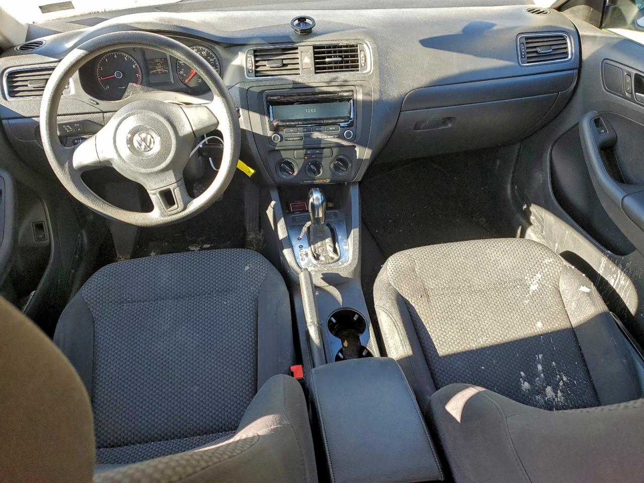 2014 VOLKSWAGEN JETTA BASE photo 8