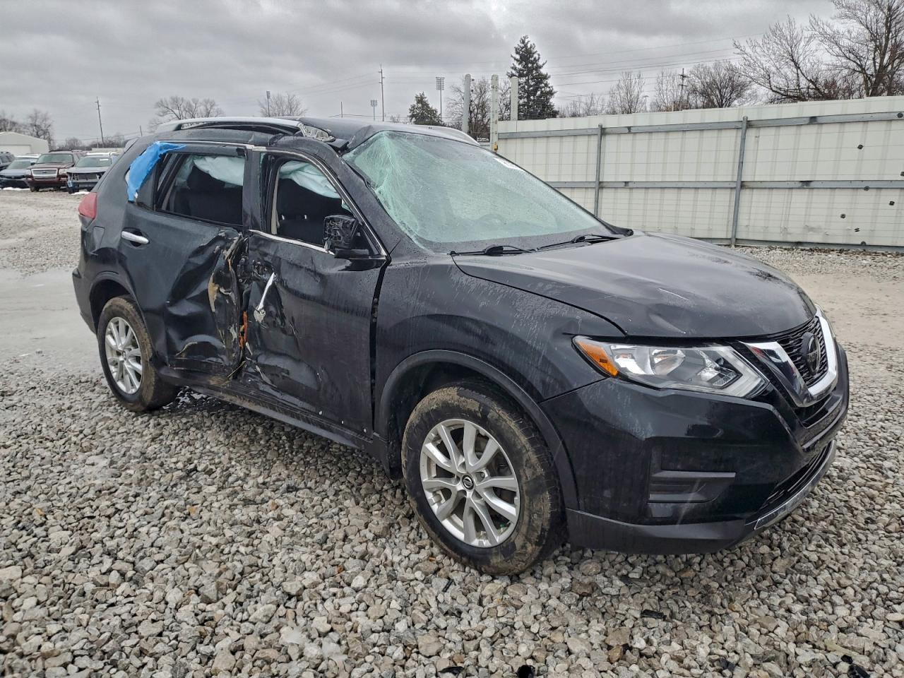 2018 NISSAN ROGUE S photo 4