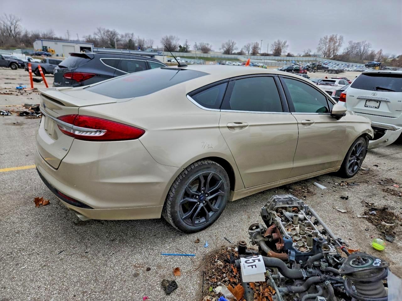 2018 FORD FUSION SE photo 3