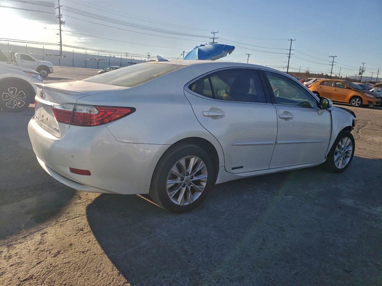 2013 LEXUS ES 300H photo 3