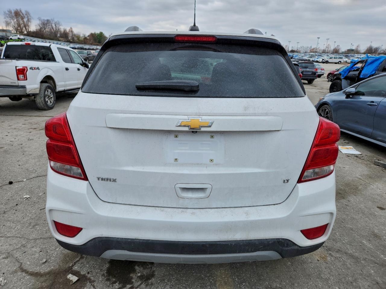 2018 CHEVROLET TRAX 1LT photo 6
