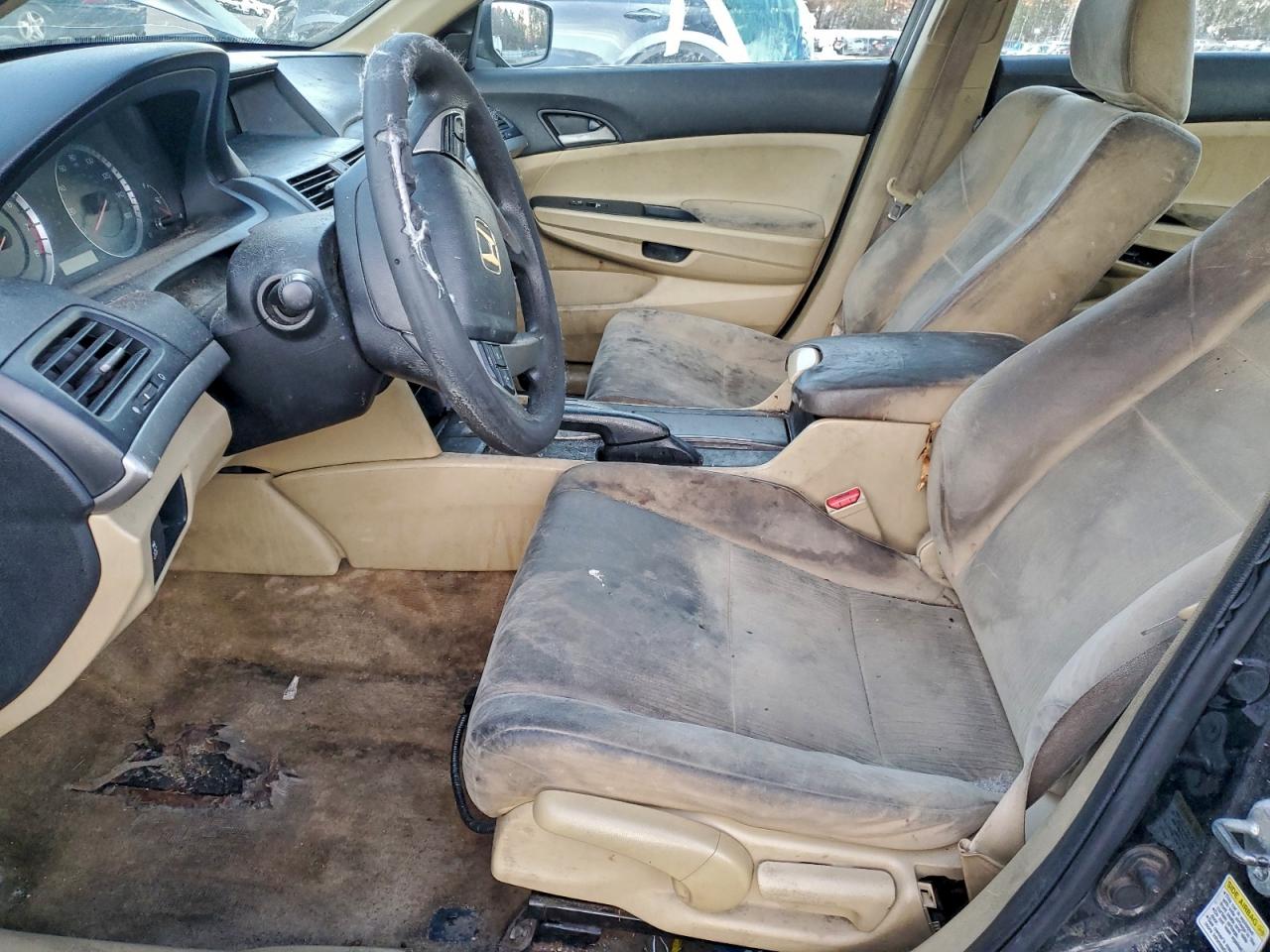 2012 HONDA ACCORD LX photo 7