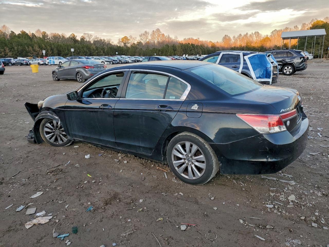 2012 HONDA ACCORD LX photo 2