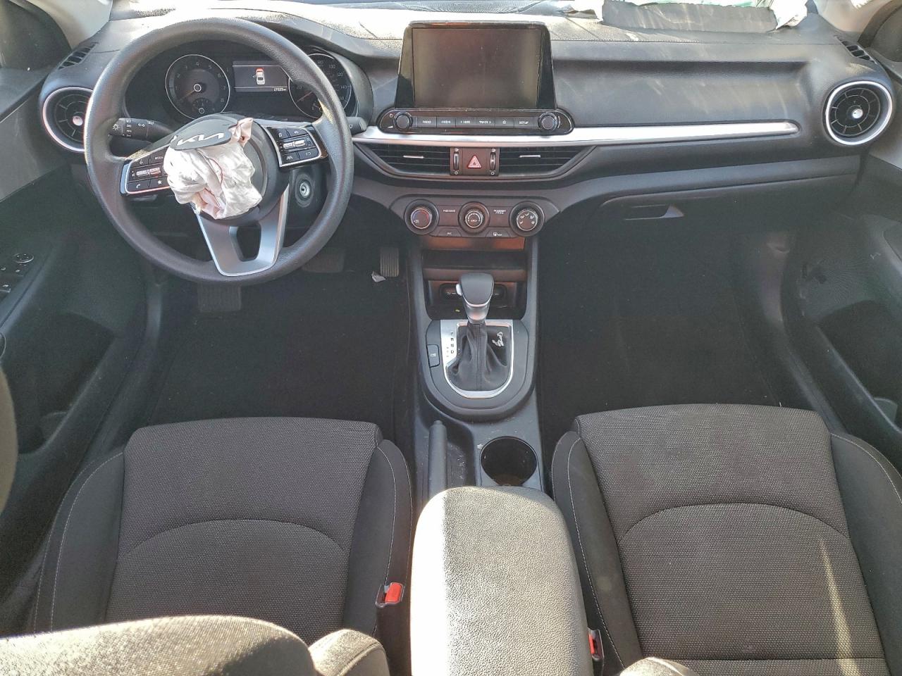 2023 KIA FORTE LX photo 8