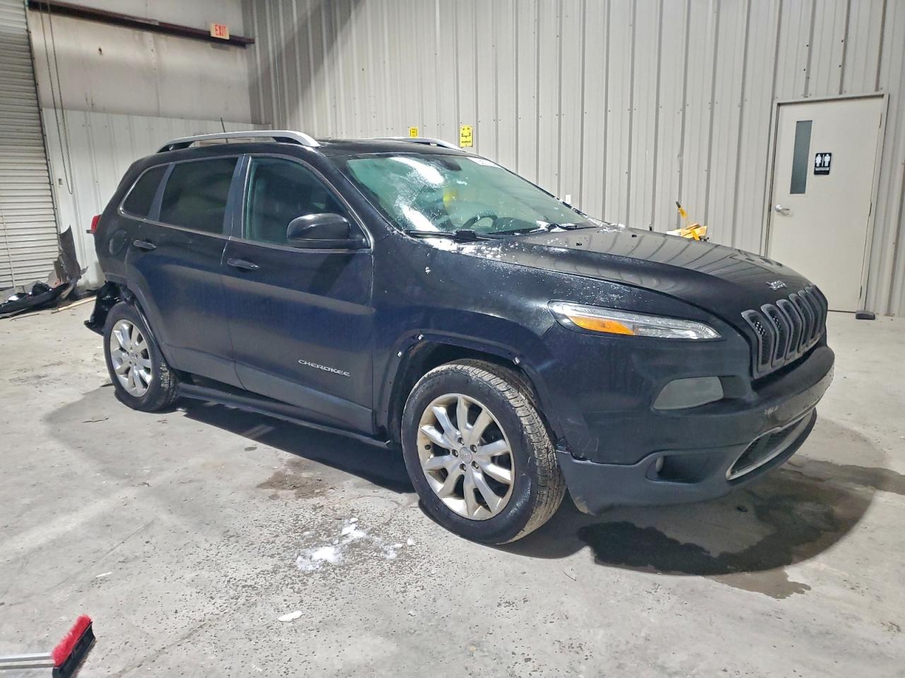 2016 JEEP CHEROKEE LIMITED photo 4