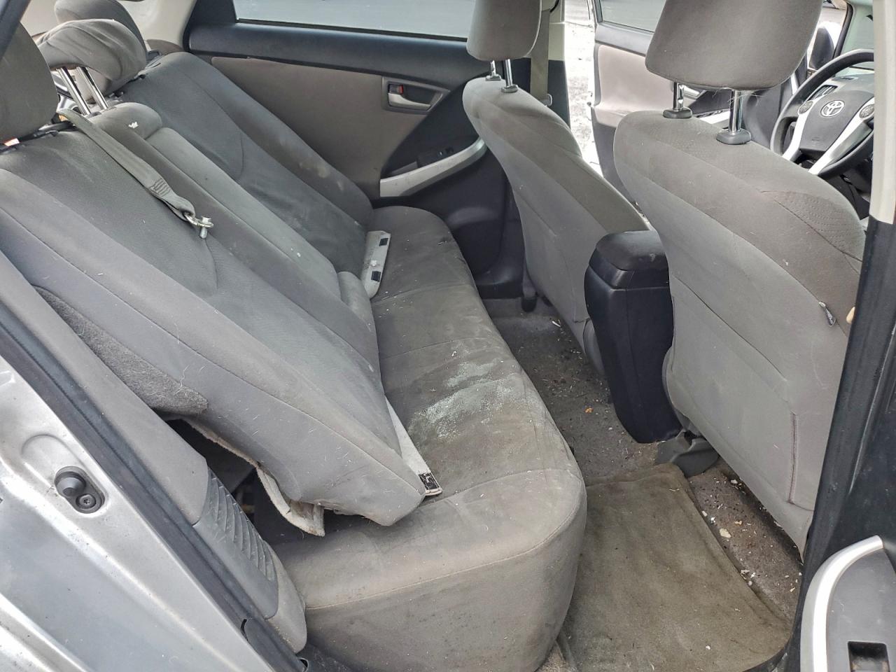 2012 TOYOTA PRIUS photo 10