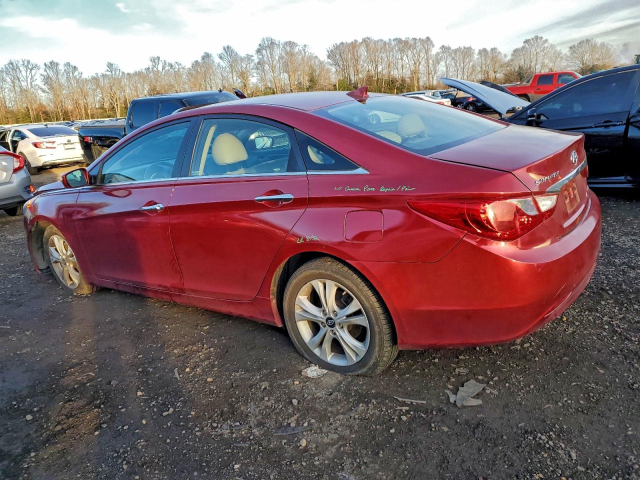 2013 HYUNDAI SONATA SE photo 2