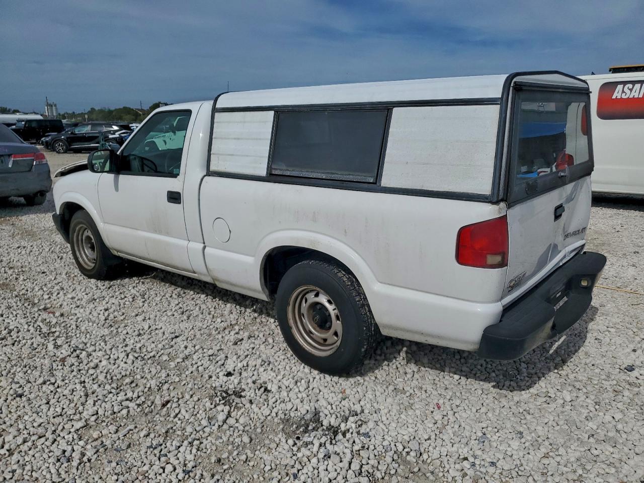 2003 CHEVROLET S TRUCK S10 photo 2