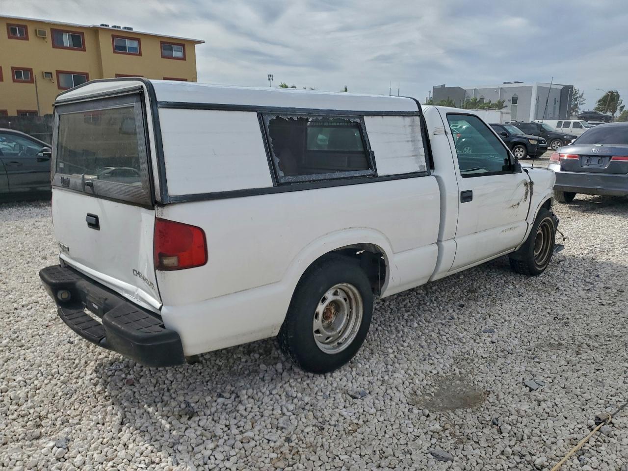 2003 CHEVROLET S TRUCK S10 photo 3