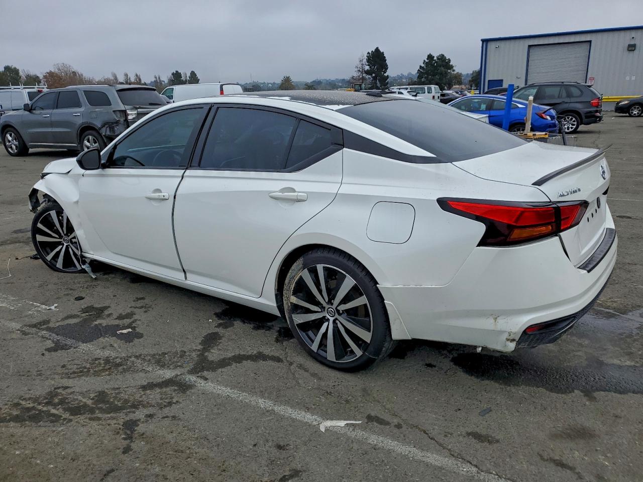 2019 NISSAN ALTIMA SR photo 2