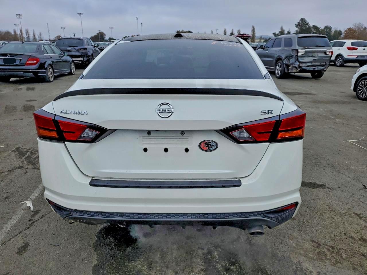 2019 NISSAN ALTIMA SR photo 6