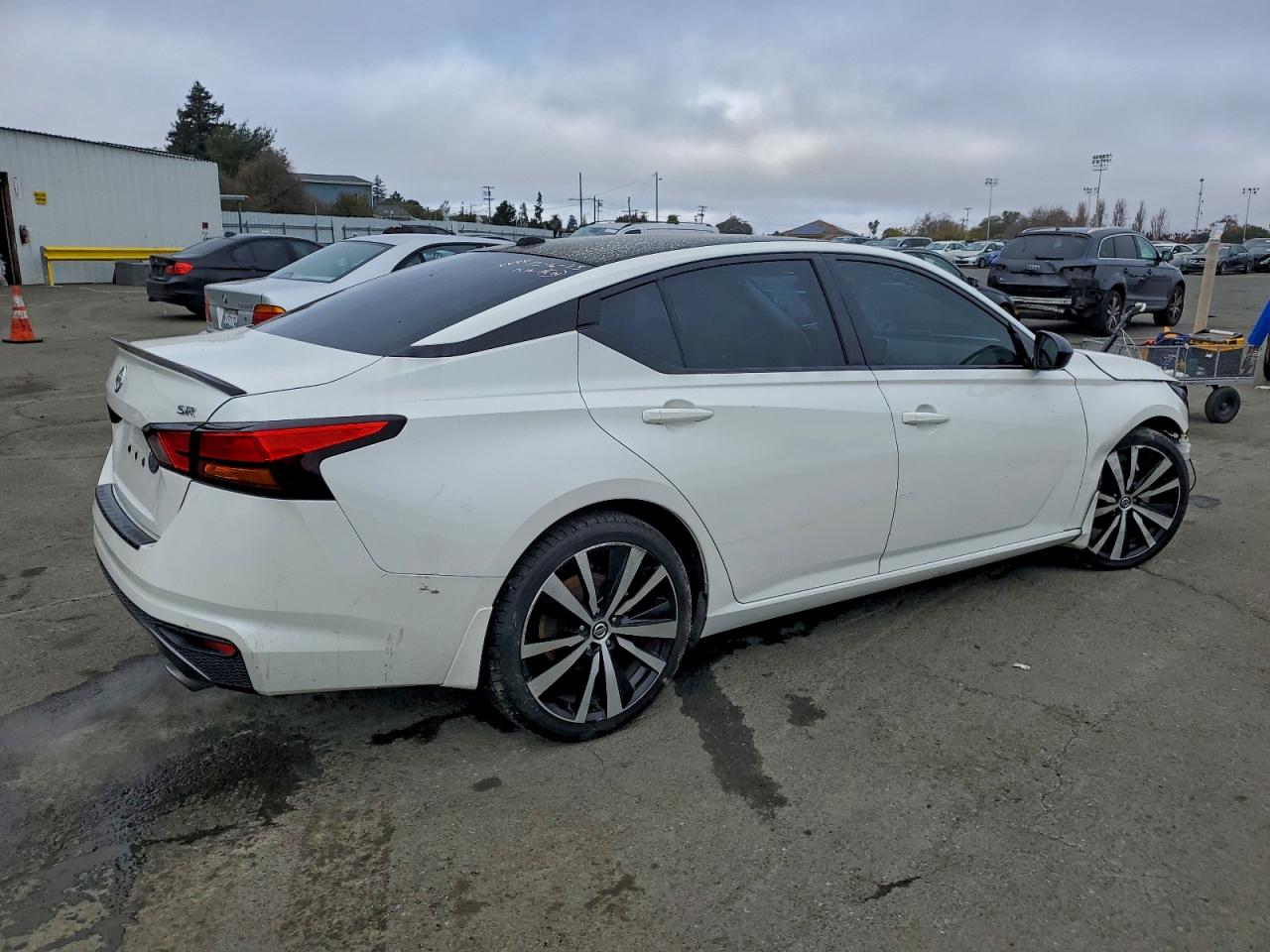 2019 NISSAN ALTIMA SR photo 3