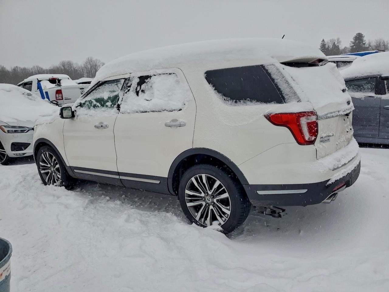 2019 FORD EXPLORER PLATINUM photo 3
