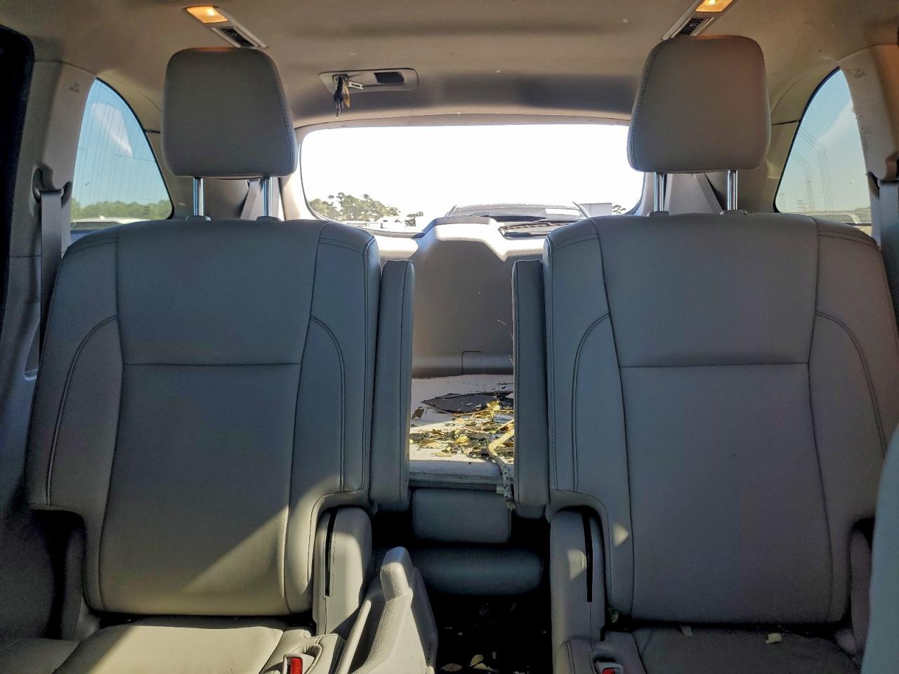 2019 TOYOTA HIGHLANDER SE photo 10