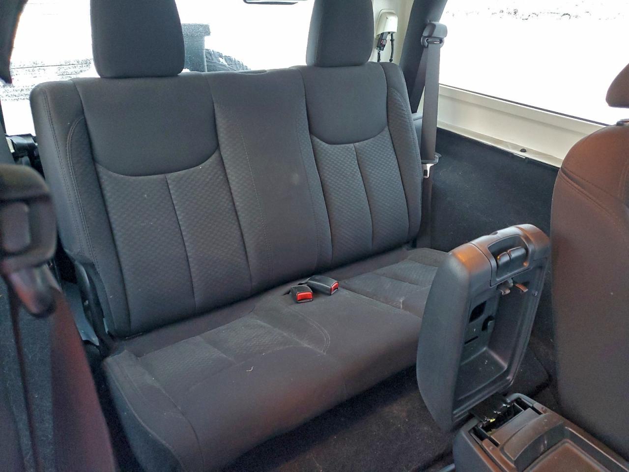2015 JEEP WRANGLER SPORT photo 11