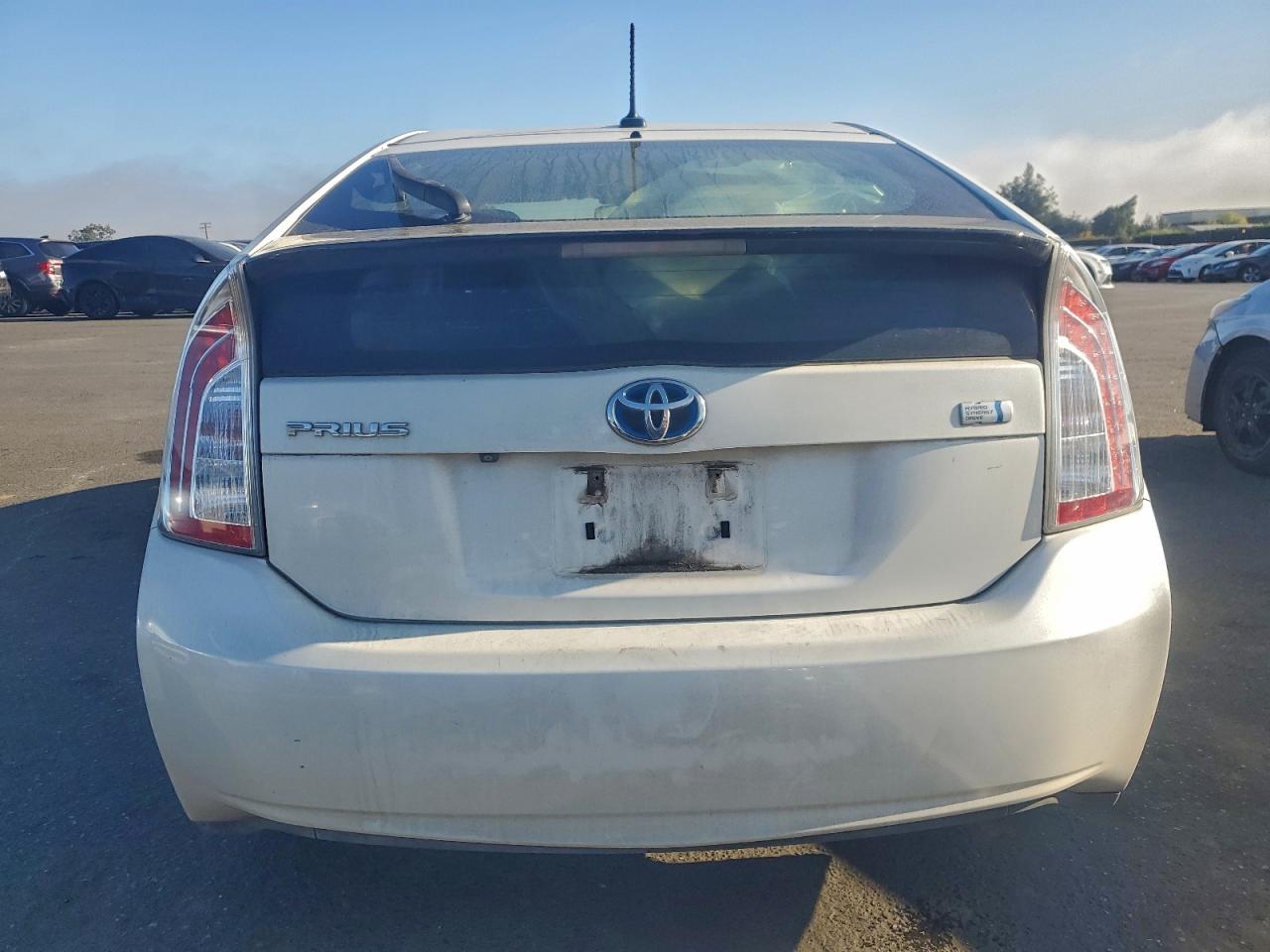2012 TOYOTA PRIUS photo 6