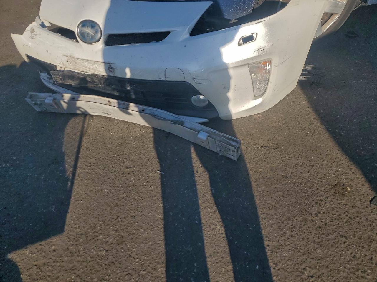 2012 TOYOTA PRIUS photo 12