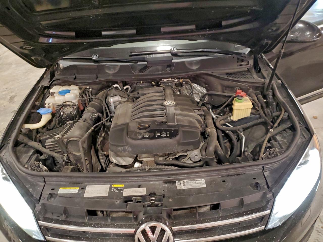 2013 VOLKSWAGEN TOUAREG V6 photo 12