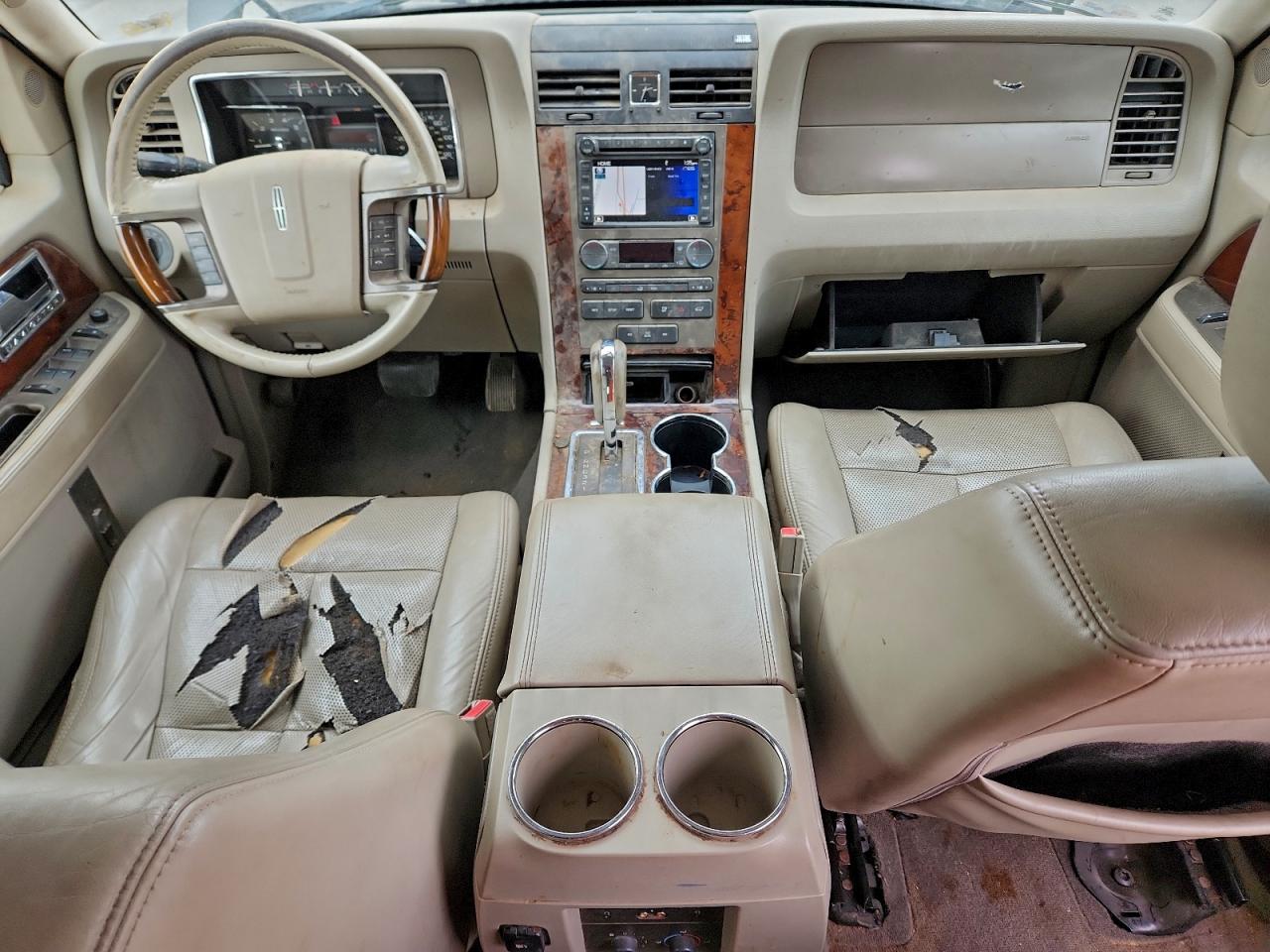 2013 LINCOLN NAVIGATOR photo 8