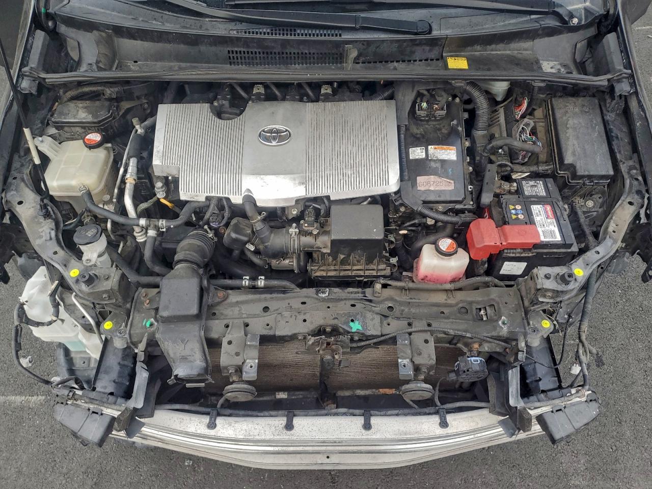 2016 TOYOTA PRIUS photo 11