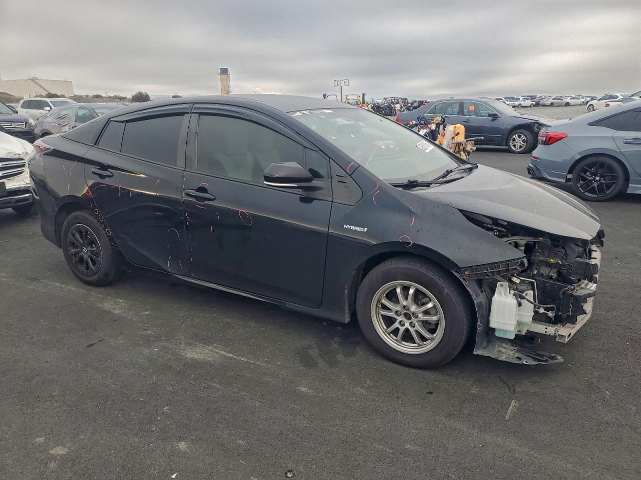 2016 TOYOTA PRIUS photo 4