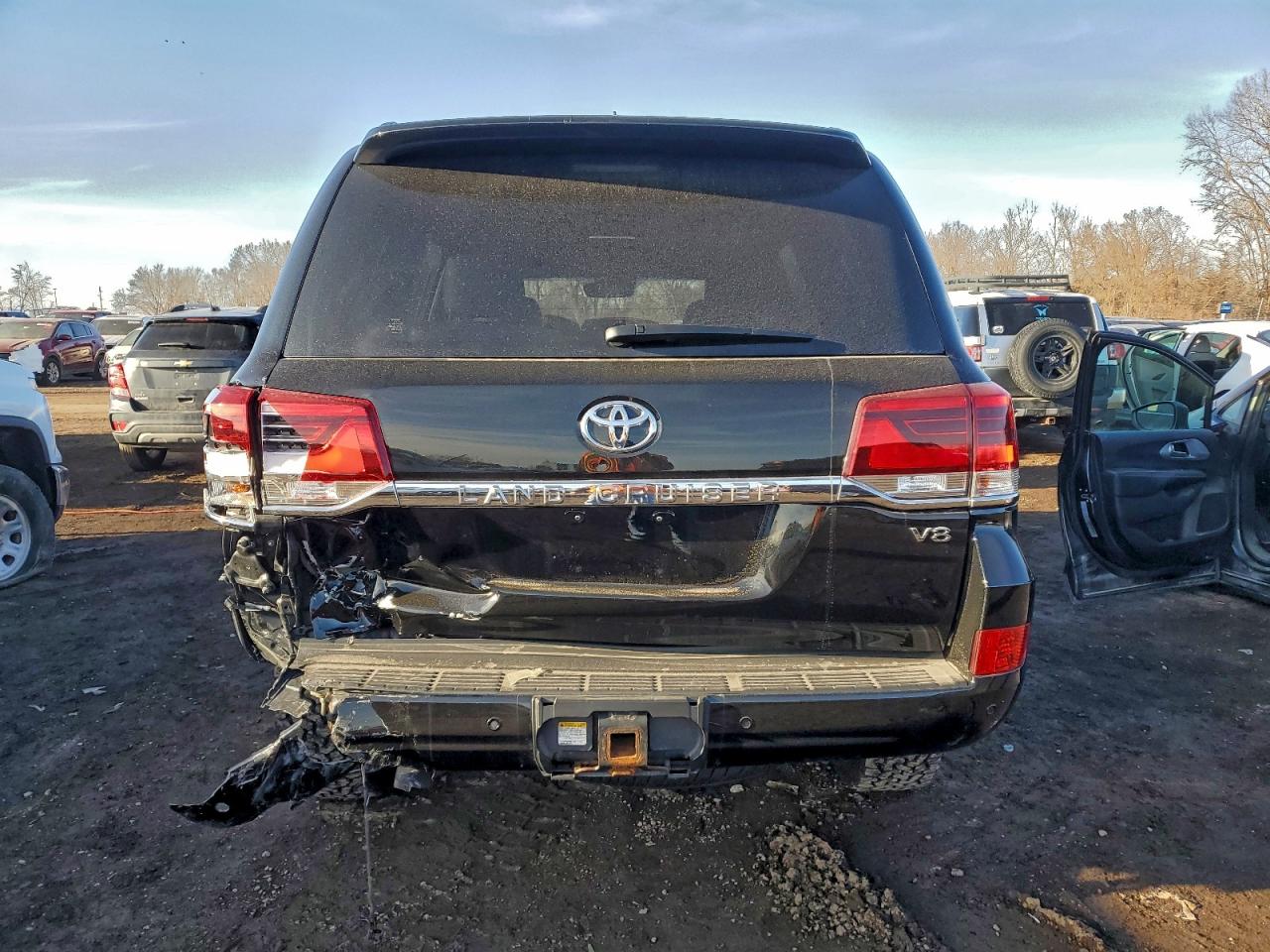 2020 TOYOTA LAND CRUISER VX-R photo 6