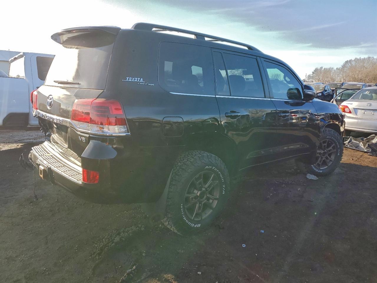 2020 TOYOTA LAND CRUISER VX-R photo 3