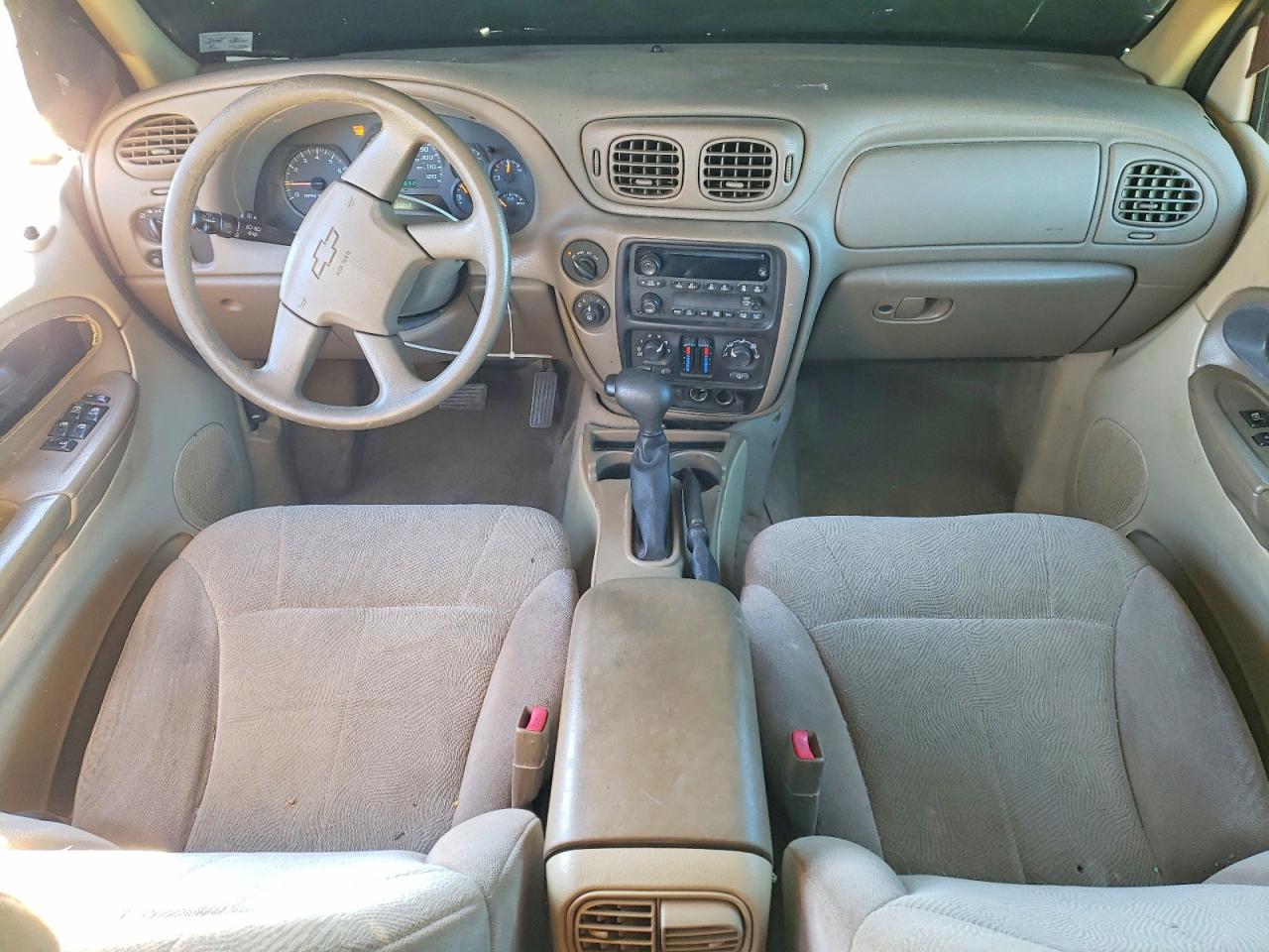 2004 CHEVROLET TRAILBLAZER LS photo 8