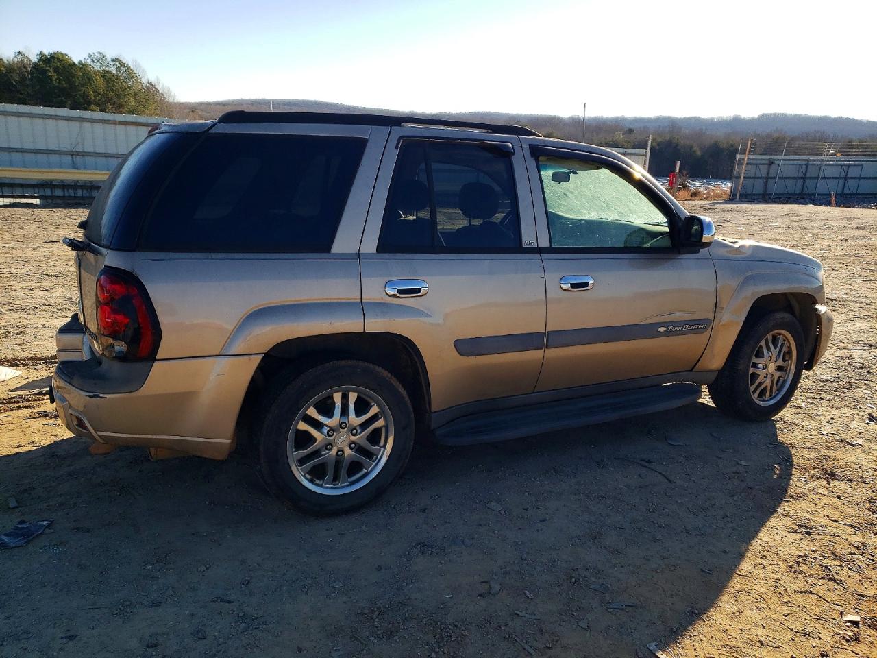 2004 CHEVROLET TRAILBLAZER LS photo 3