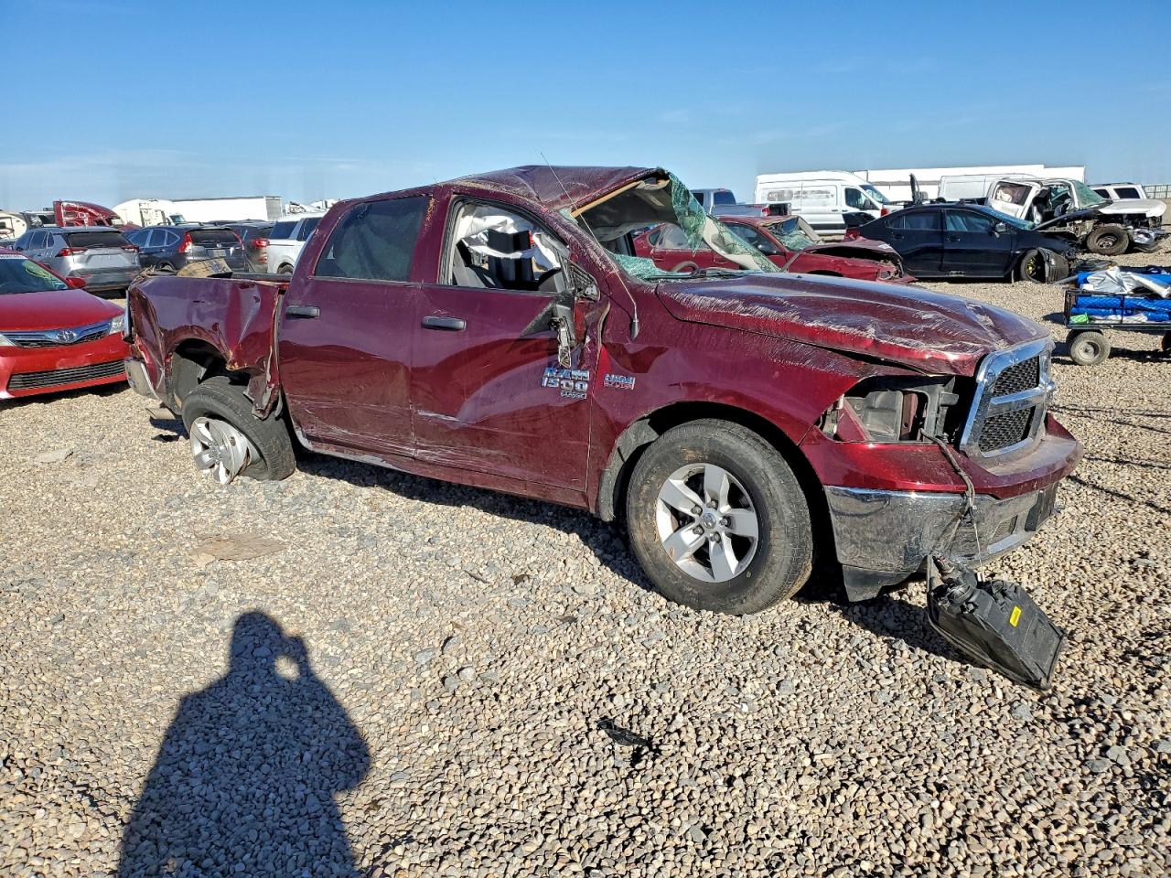 2023 RAM 1500 CLASSIC SLT photo 4