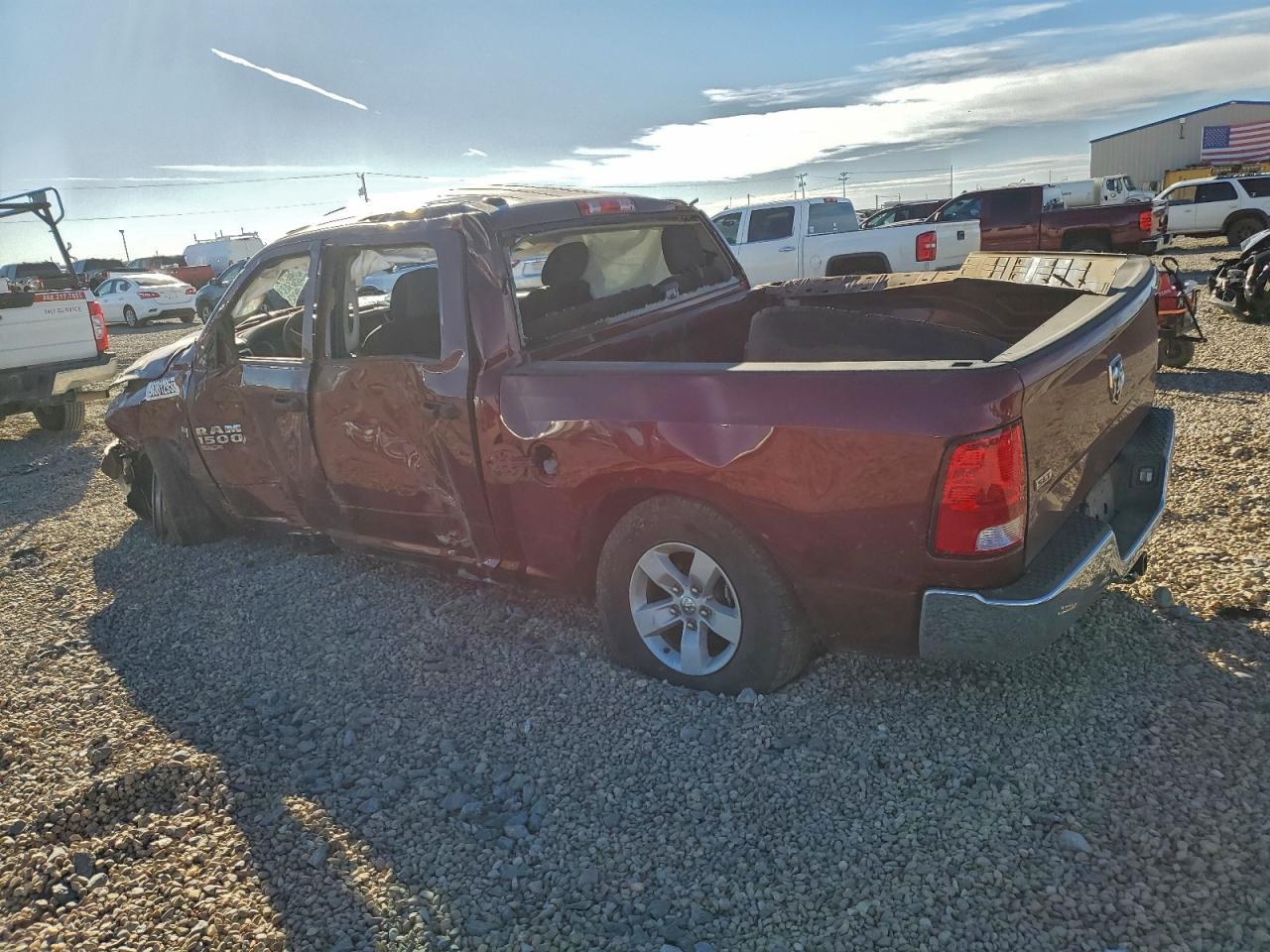 2023 RAM 1500 CLASSIC SLT photo 2