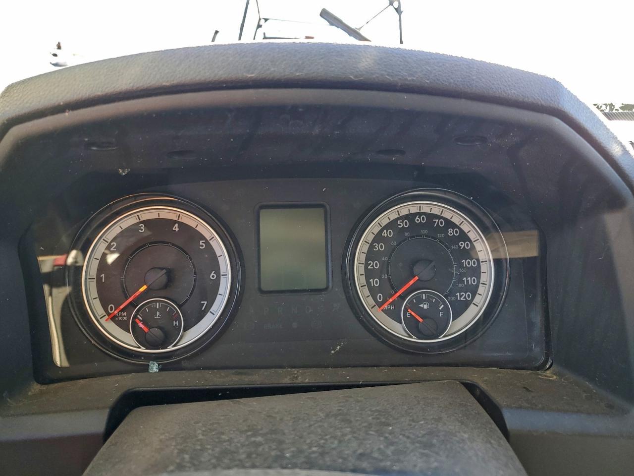 2023 RAM 1500 CLASSIC SLT photo 9