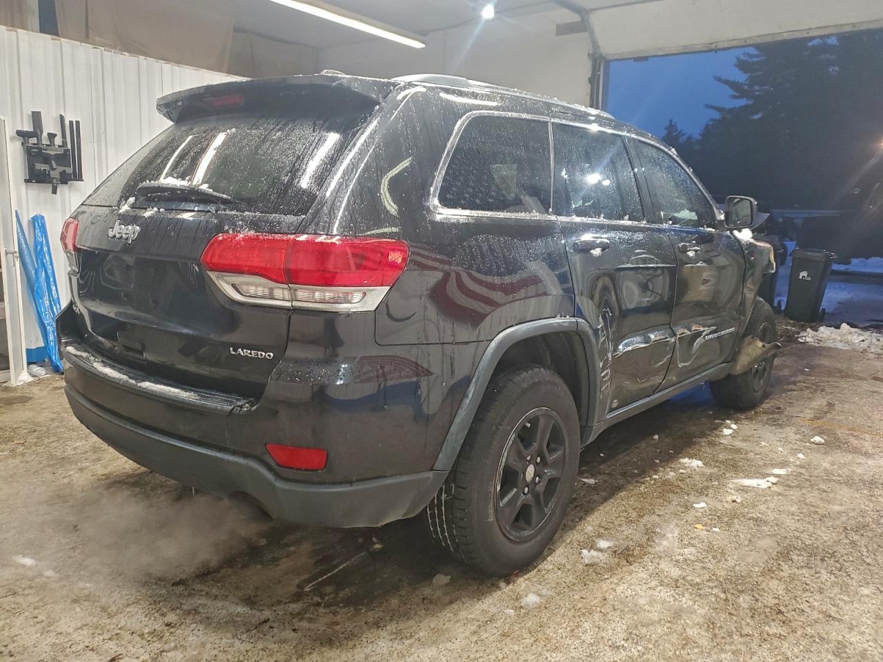 2014 JEEP GRAND CHEROKEE LAREDO photo 3