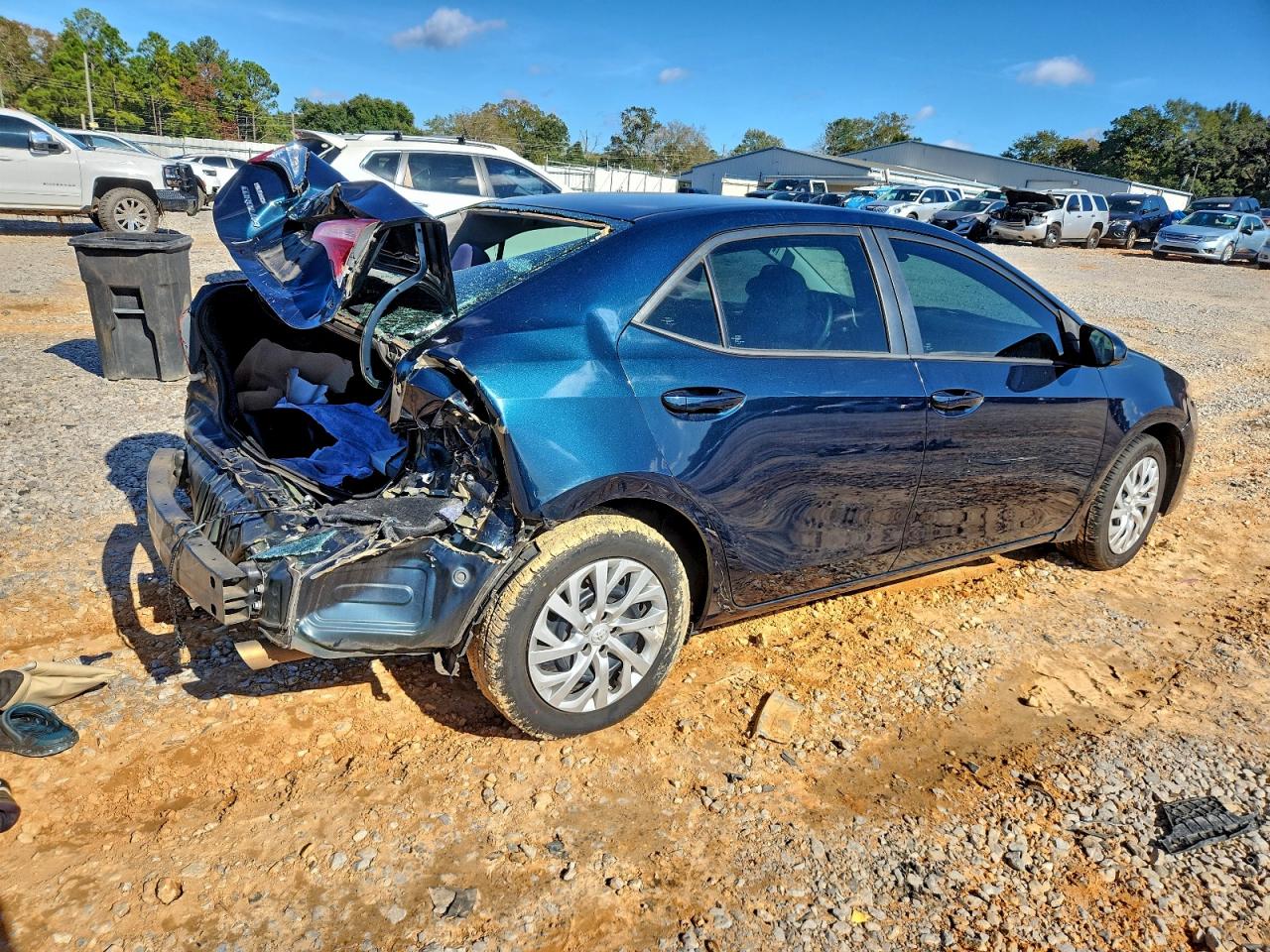 2018 TOYOTA COROLLA L photo 3