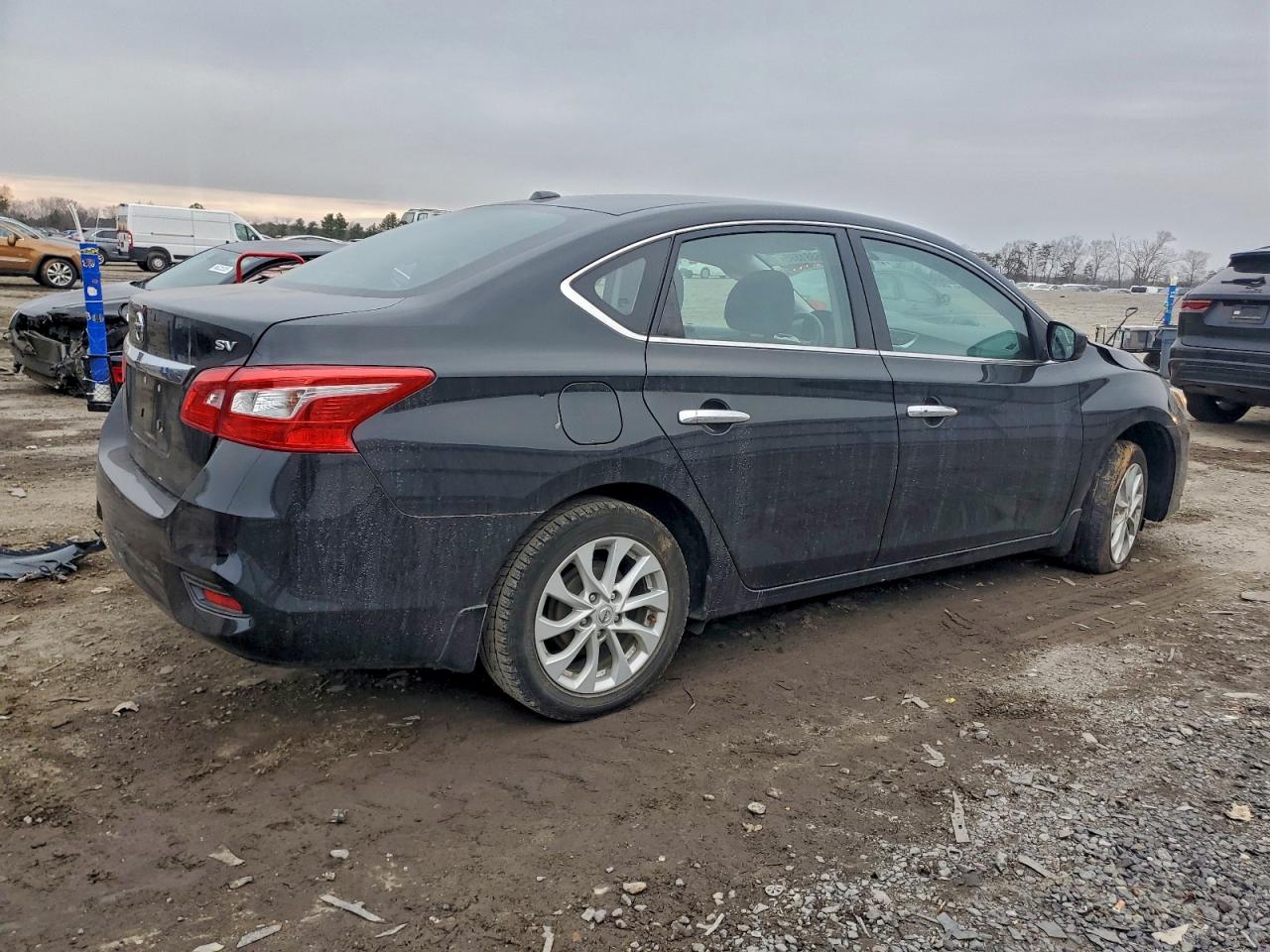 2019 NISSAN SENTRA S photo 3