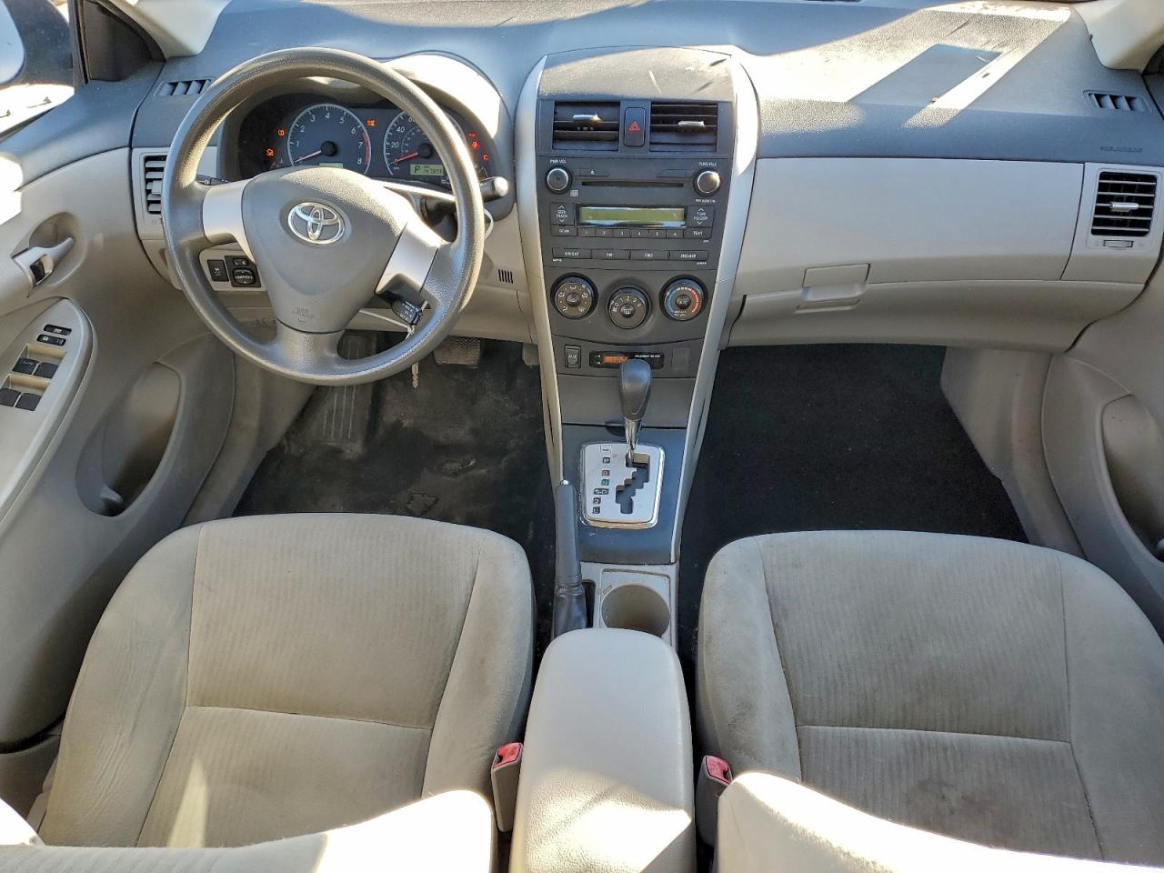 2010 TOYOTA COROLLA BASE photo 8