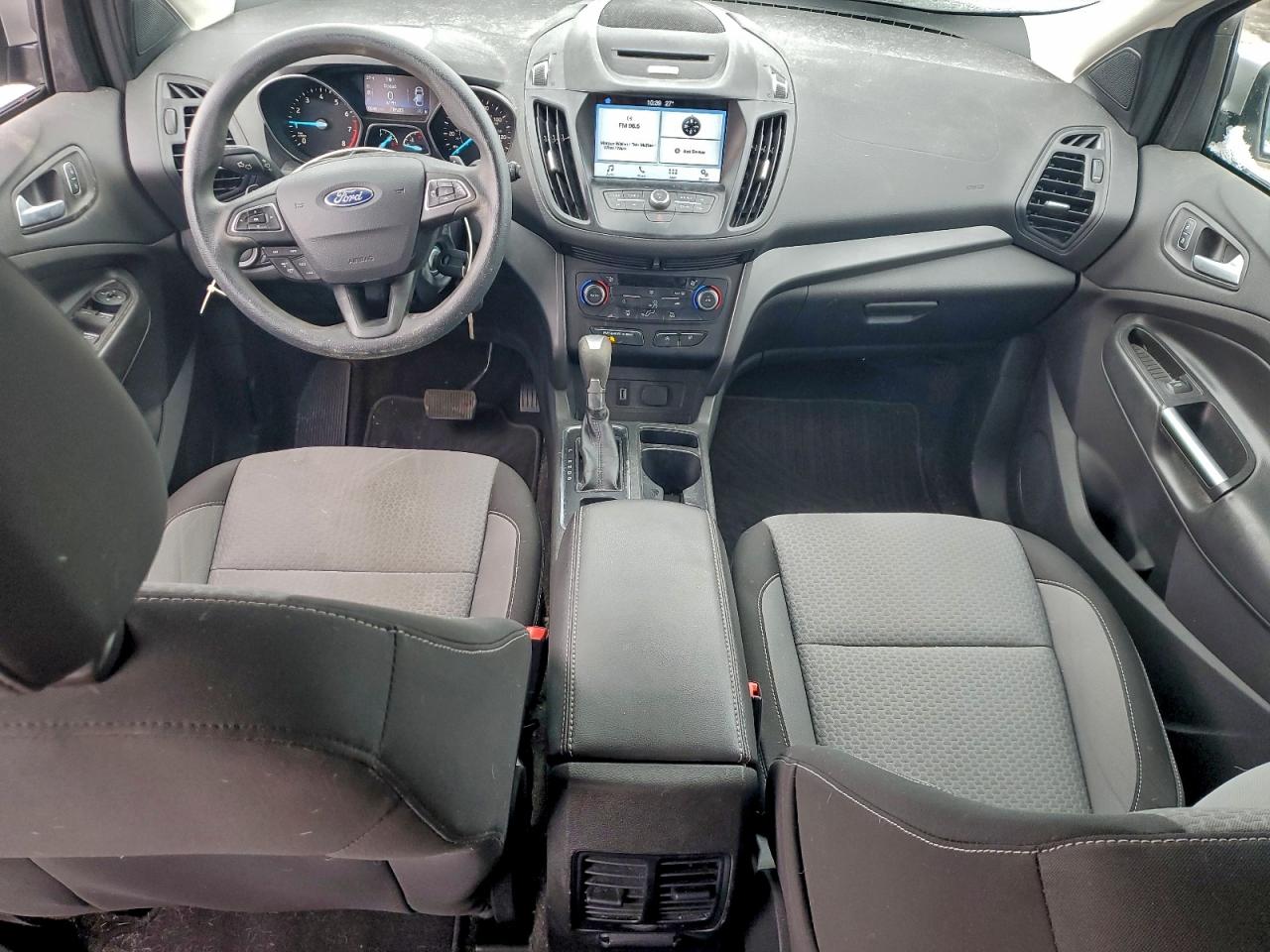 2017 FORD ESCAPE SE photo 8