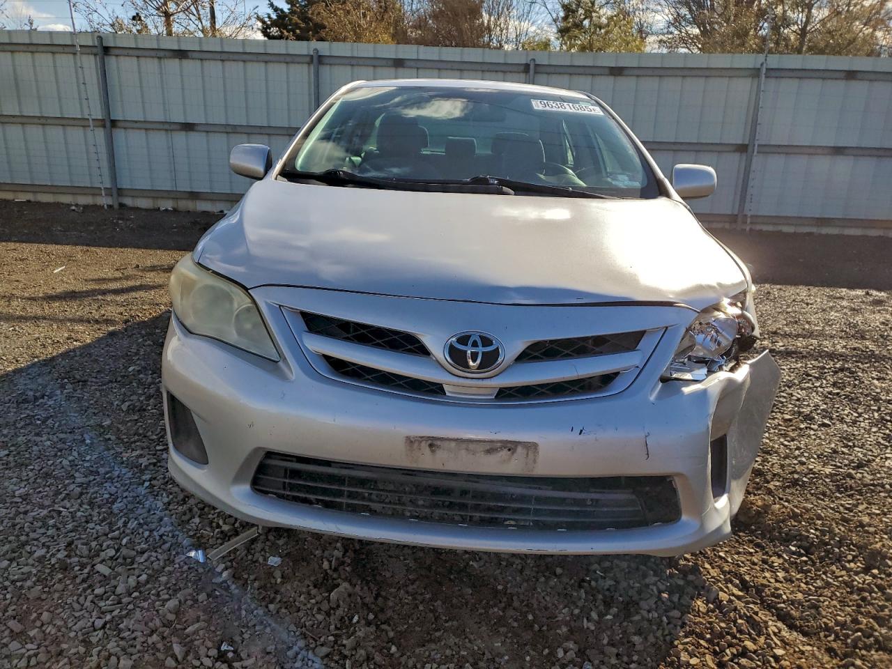 2011 TOYOTA COROLLA BASE photo 5