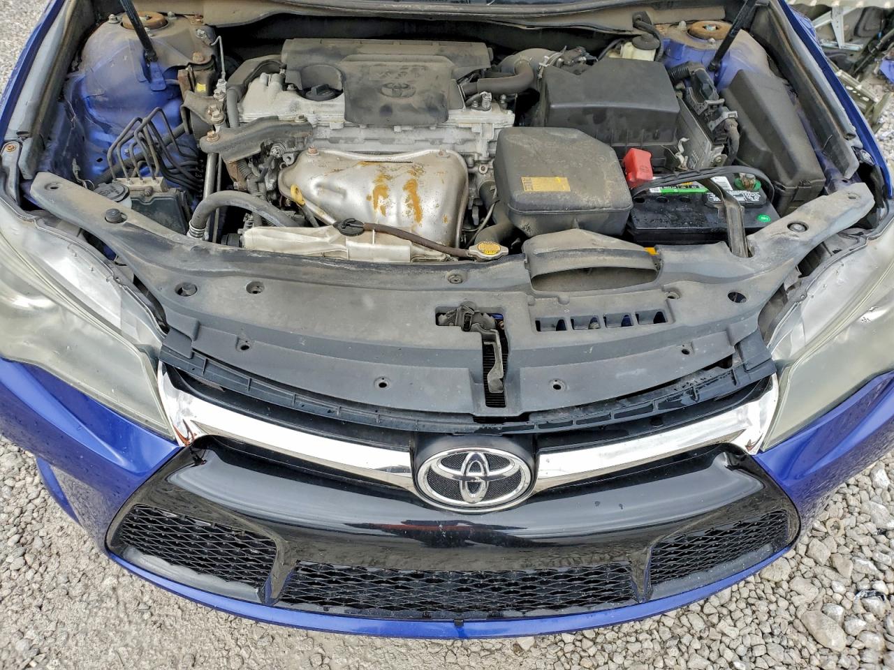 2015 TOYOTA CAMRY LE photo 11