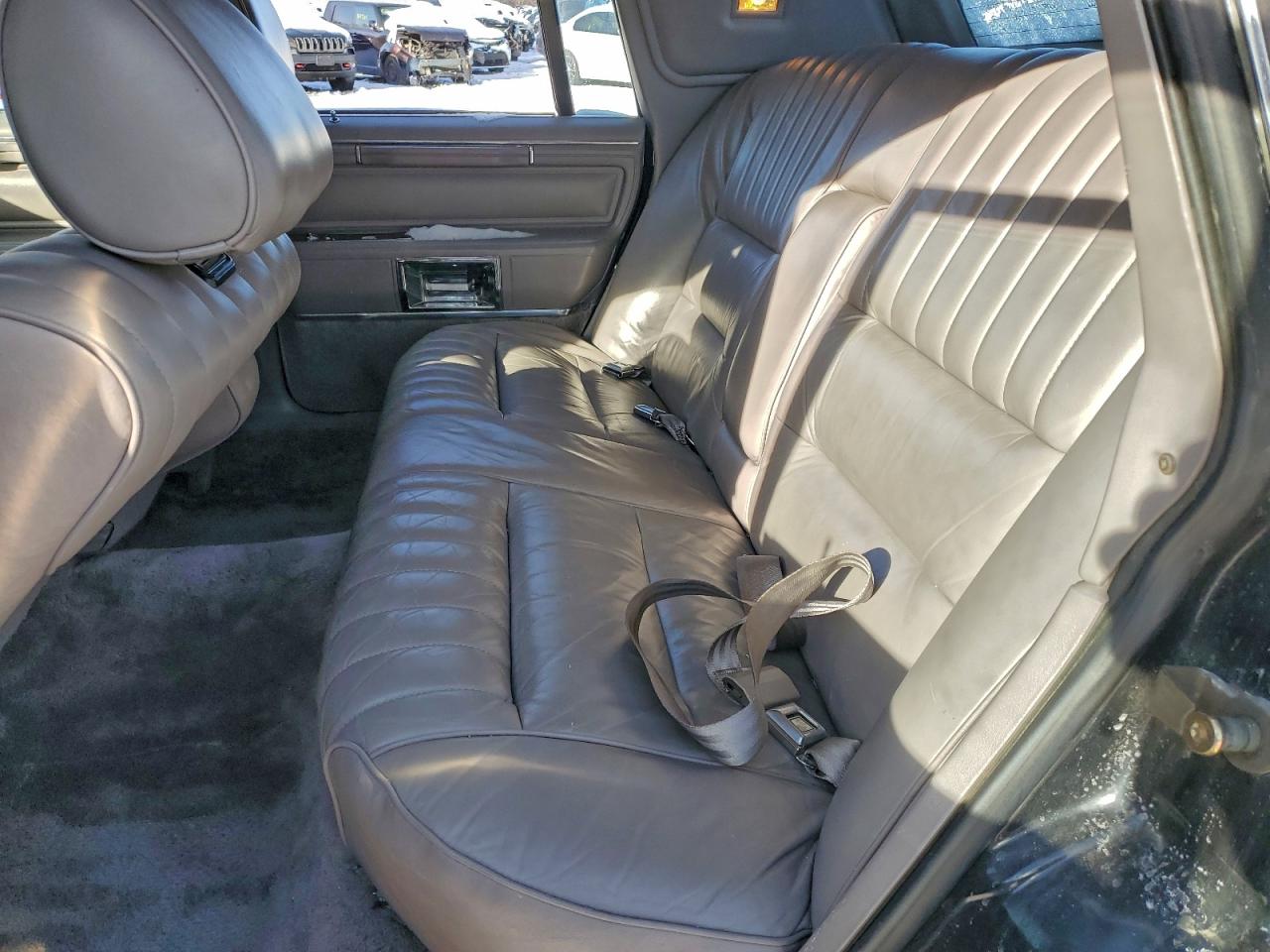 1988 LINCOLN TOWN CAR photo 10