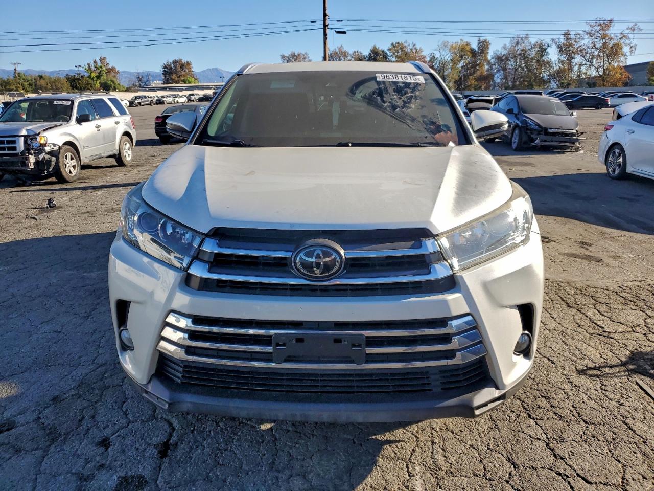 2017 TOYOTA HIGHLANDER LIMITED photo 5